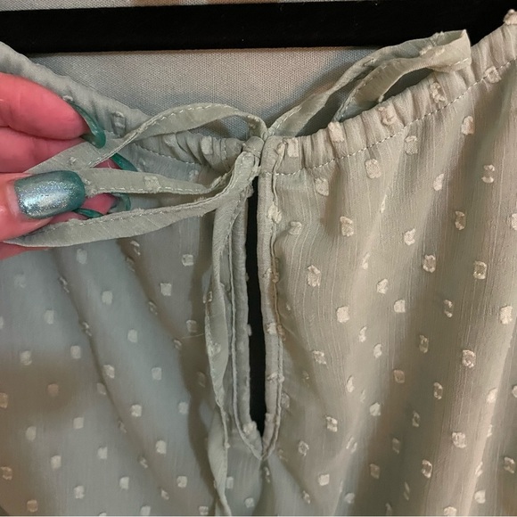 DIVIDED H&M, Plumeti Chiffon Dress, in Light Green, Size L - Picture 11 of 11